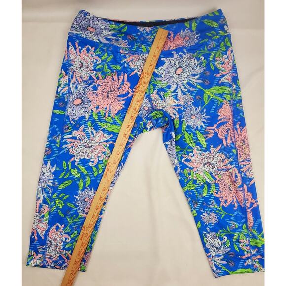 LuLaRoe Leggings XL Capri Butter Soft Blue Floral Print Womens Plus Size - Picture 7 of 7